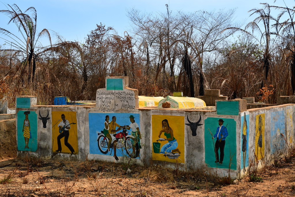 Mahafaly Tombs, Beroboka